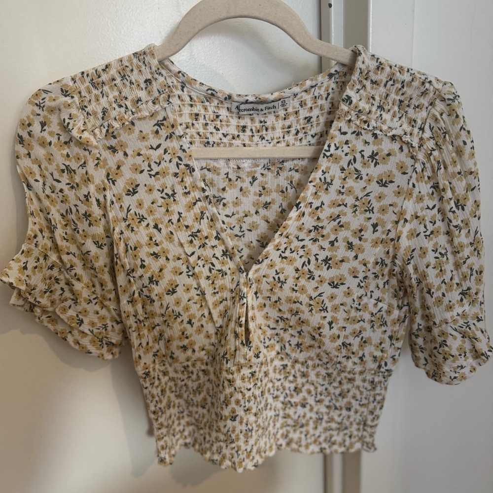 Abercrombie & Fitch Floral Blouse